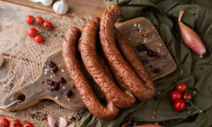 Czy kiełbasa bezglutenowa to mit? Sprawdź, jak bezpiecznie wybierać produkty mięsne
