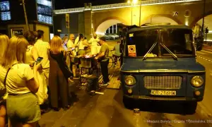 Niebieska Nyska: Kultowa kiełbasa Krakowa Smak i Sekrety