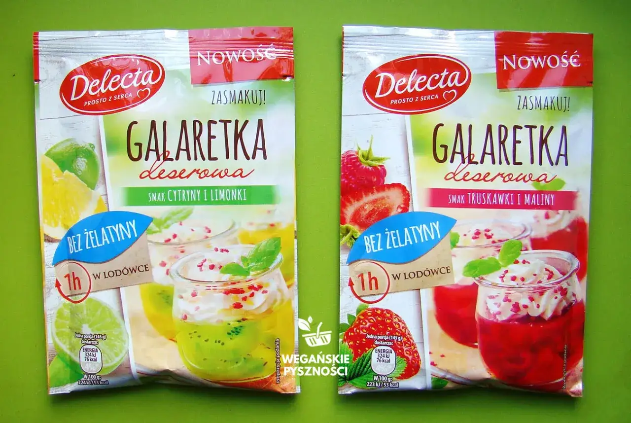 opakowanie galaretki w proszku i gotowa galaretka